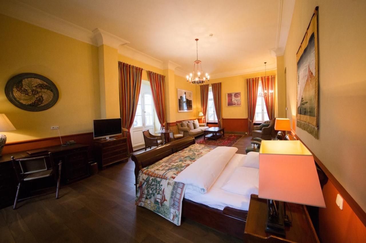 Hotel Chateau Bela ภายนอก รูปภาพ