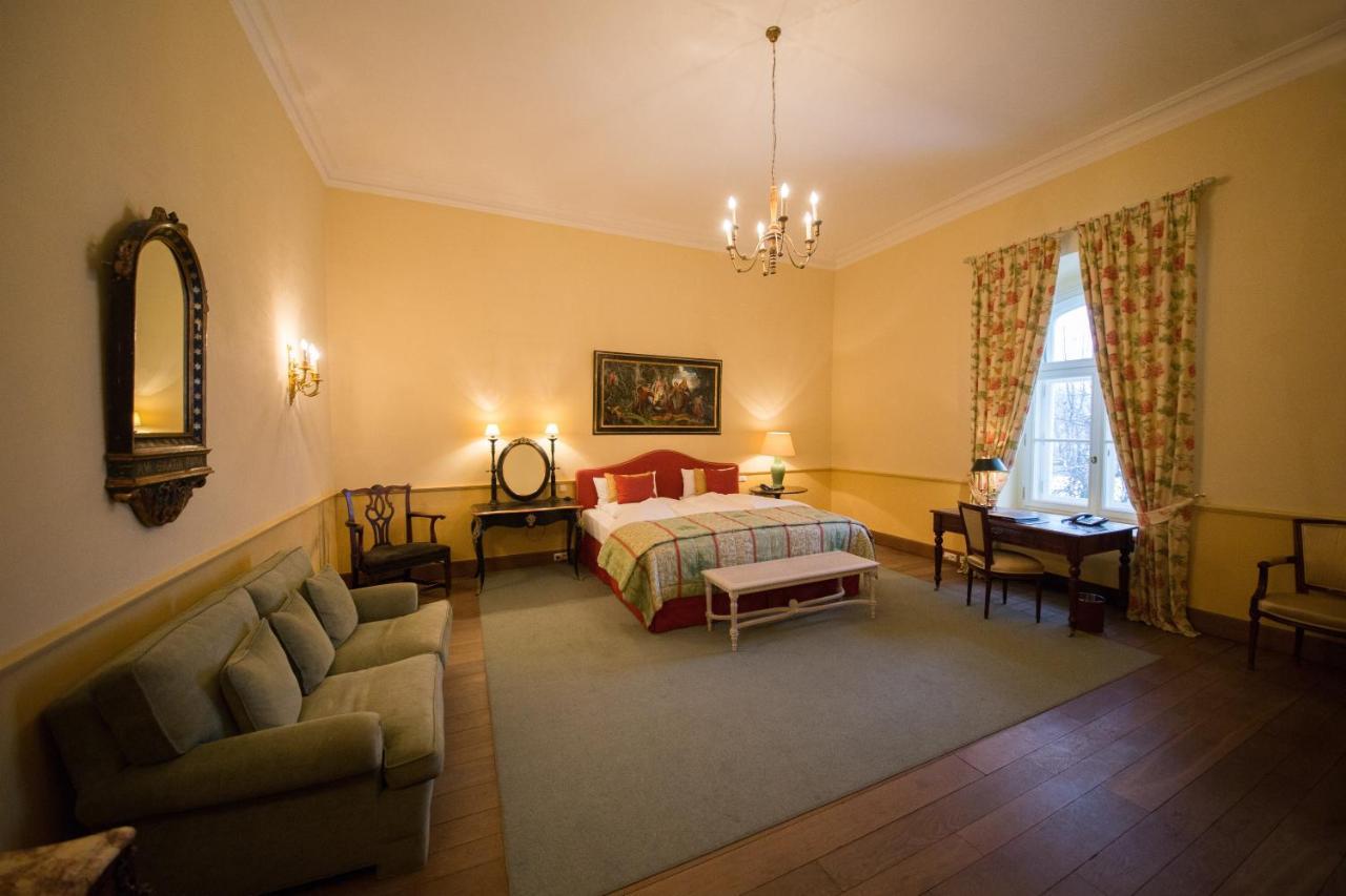 Hotel Chateau Bela ภายนอก รูปภาพ