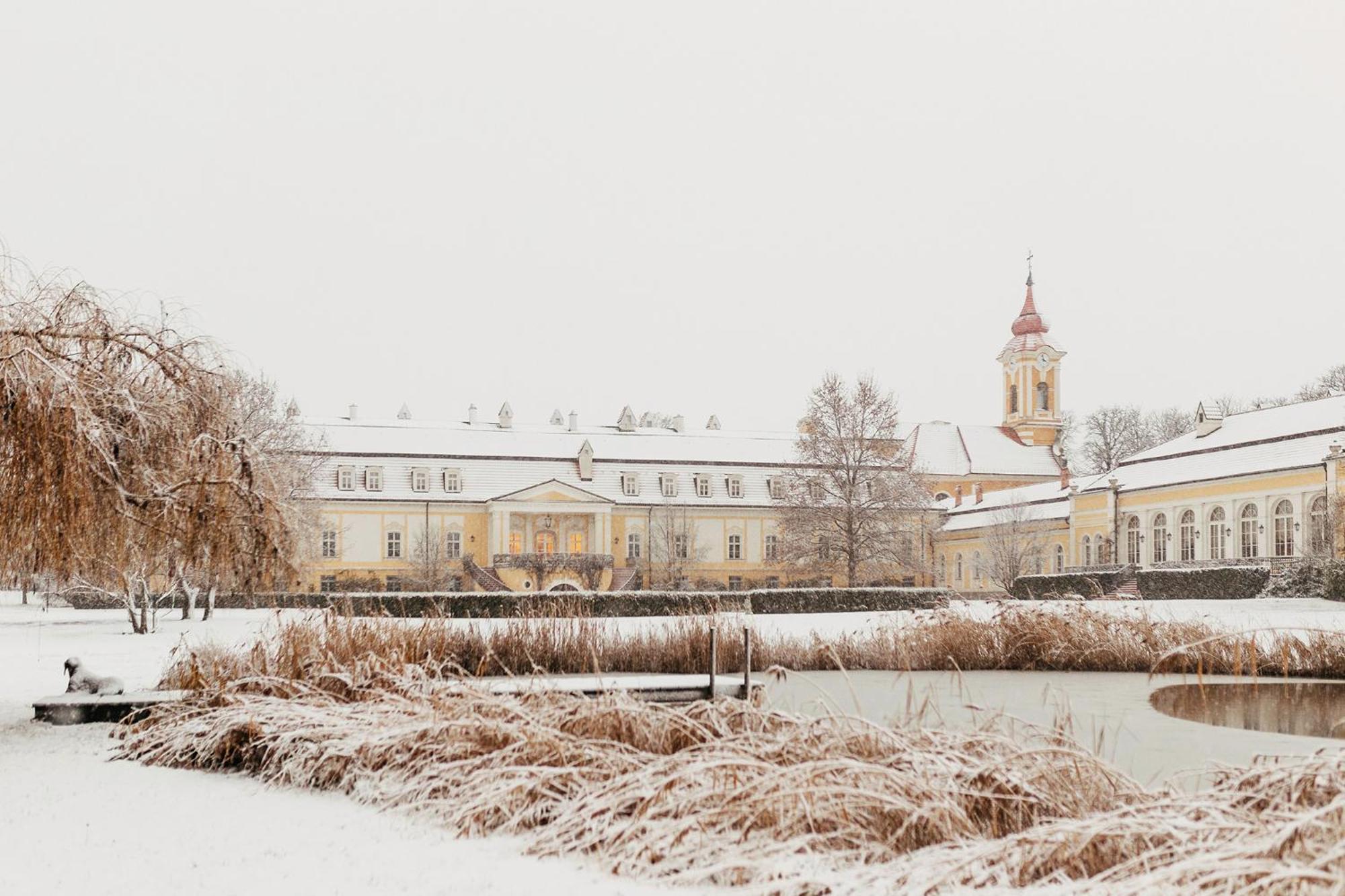 Hotel Chateau Bela ภายนอก รูปภาพ